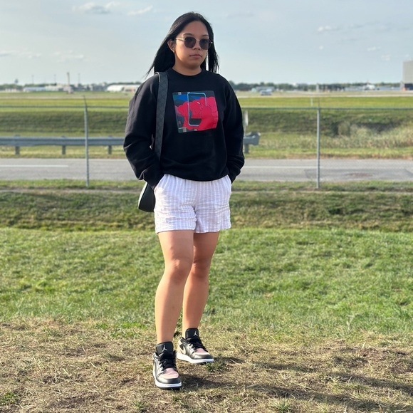 Meet your Posher, Jomelyn - Picture 1 of 1